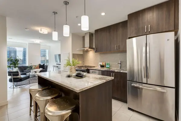 Calgary, AB T2R 0Y9,303 13 AVE SW #1603