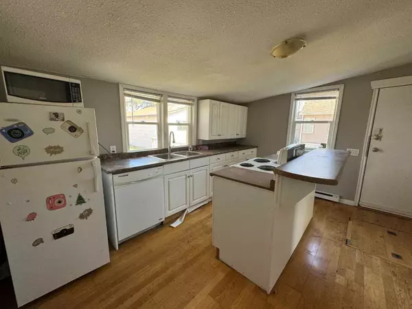Lloydminster, SK S9V 0L5,4514 49 ST