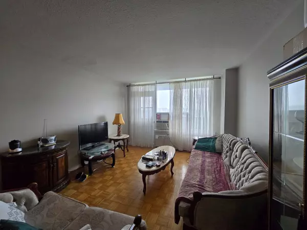 Toronto W05, ON M3N 1J2,235 Grandravine DR #1705