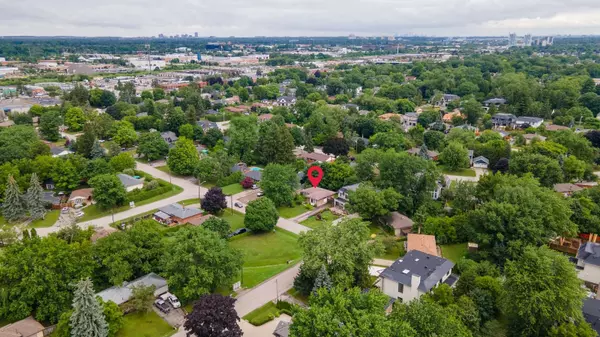 Oakville, ON L6L 4V9,535 Taplow CRES