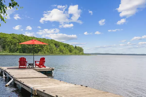 Selwyn, ON K0L 1T0,652 Rabbit Run RD