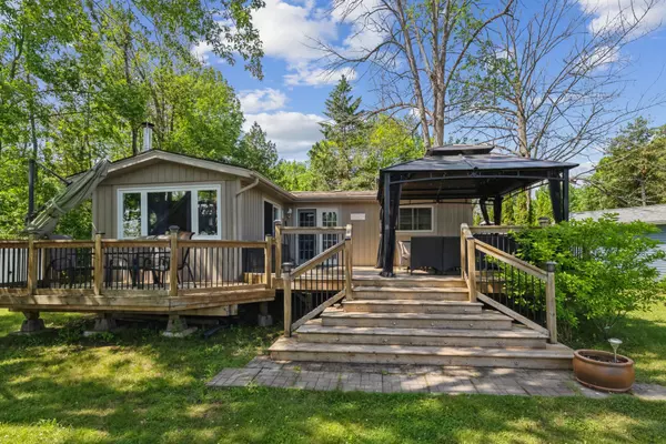 Selwyn, ON K0L 1T0,652 Rabbit Run RD