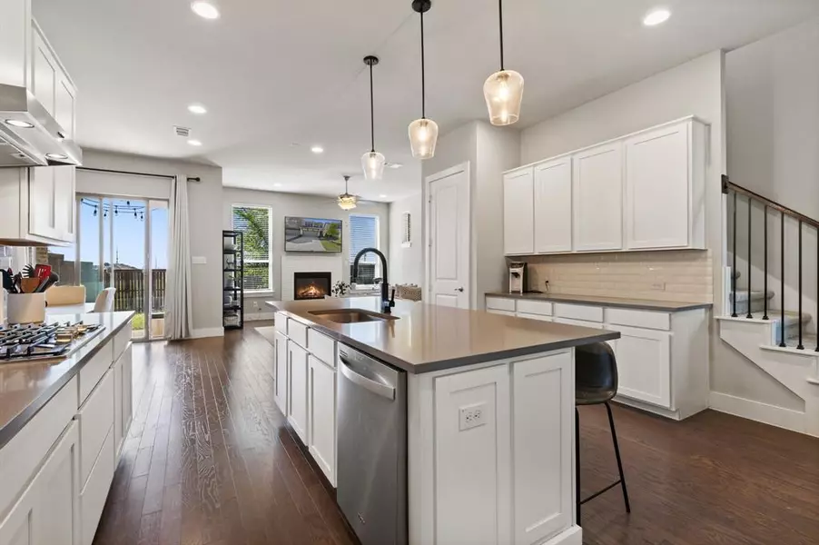 17765 Sage Lane, Dallas, TX 75252