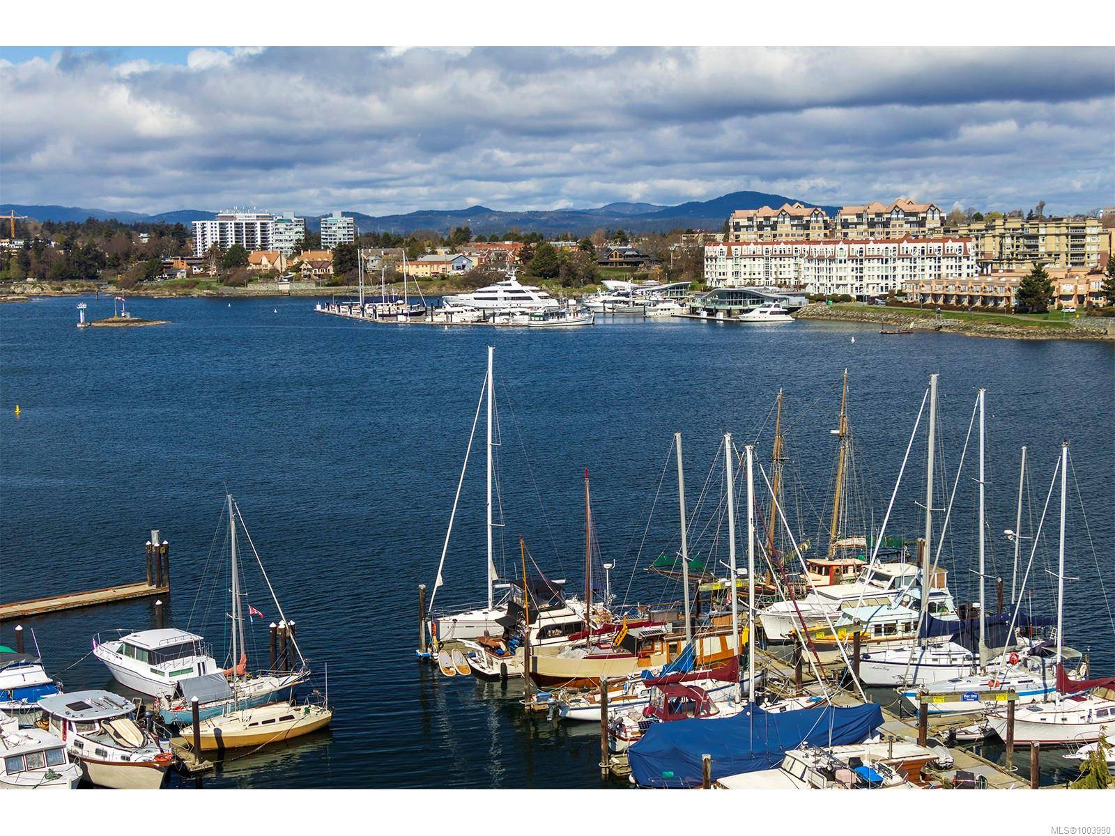 636 MONTREAL St #803, Victoria, BC V8V 4Y1