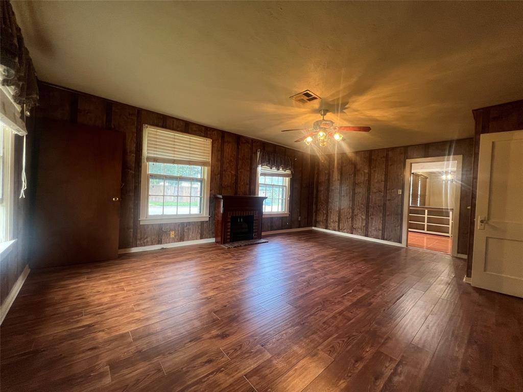 Corsicana, TX 75110,717 N 37th Street