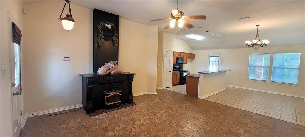 White Settlement, TX 76108,8209 Clifford Street