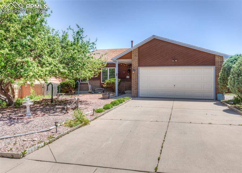 4245 Vicksburg TER, Colorado Springs, CO 80917