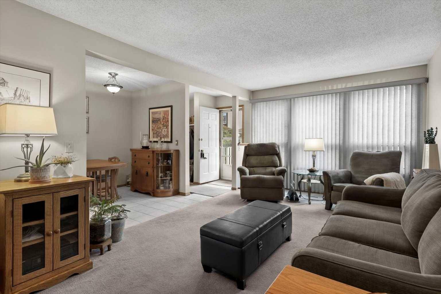 Calgary, AB T2K5M9,544 Blackthorn RD NE #1404