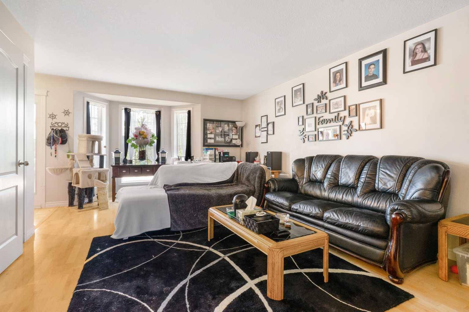 Grande Prairie, AB T8W2W6,12 Pinnacle Avenue