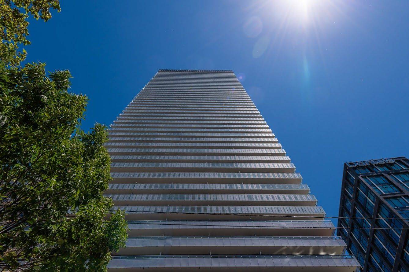 15 Lower Jarvis ST #2412, Toronto C08, ON M5E 0C4