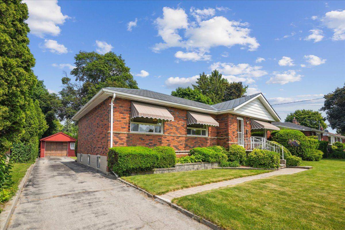 19 Lejune RD, Toronto E05, ON M1T 2S6