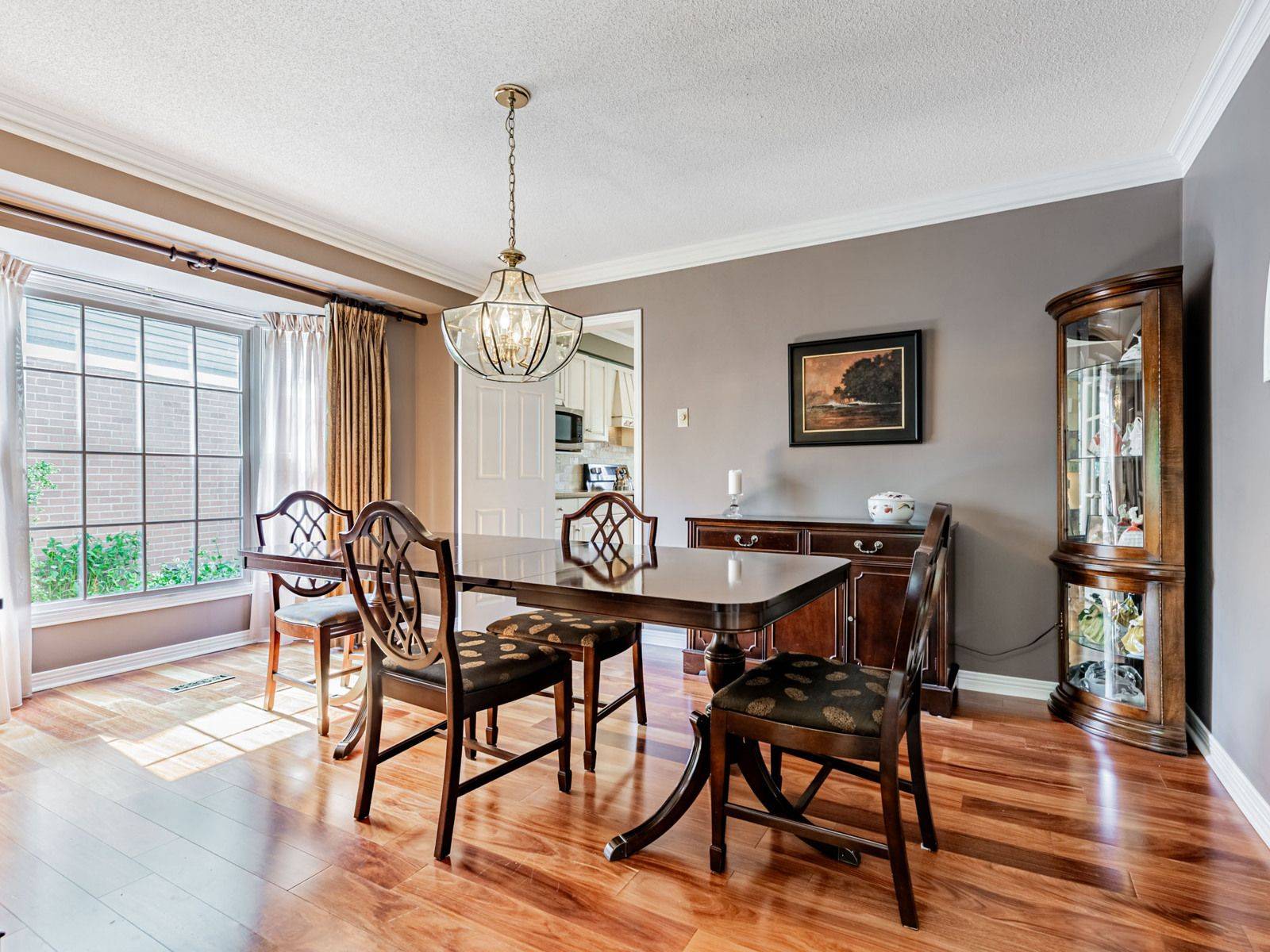 Whitby, ON L1P 1L5,49 Rothean DR