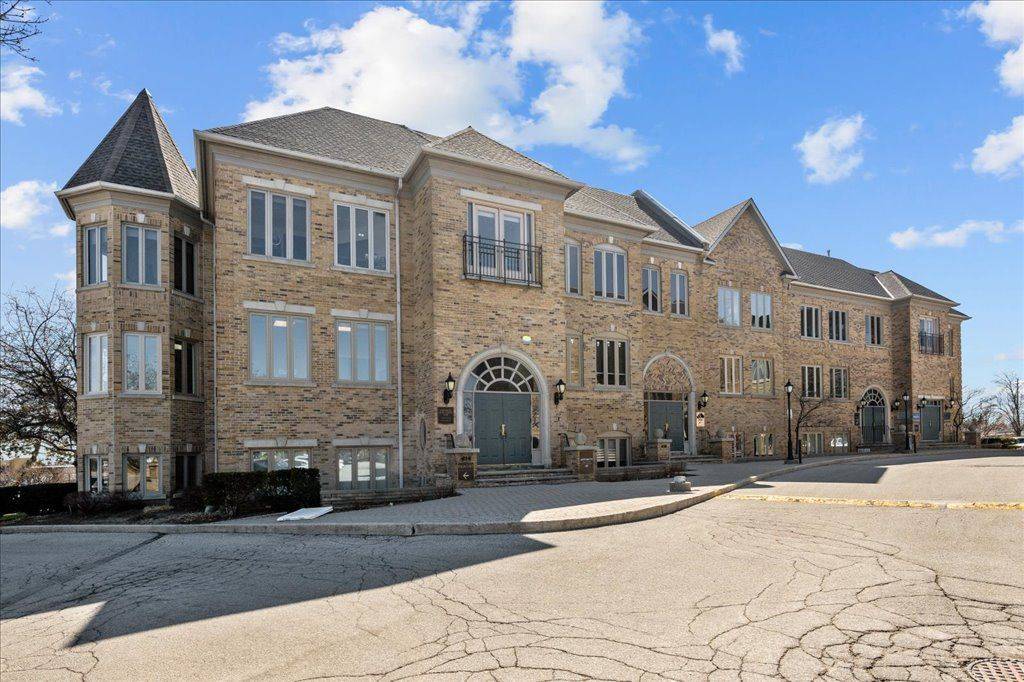 Oakville, ON L6H 5R2,414 North Service RD E #200