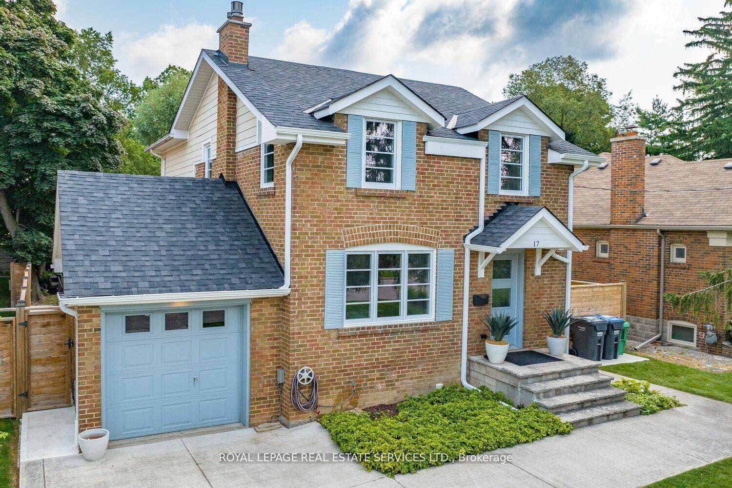 Mississauga, ON L5G 3M7,17 Cumberland DR