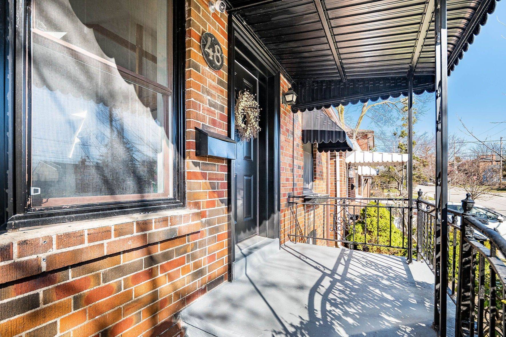Toronto W06, ON M8V 3H4,48 Thirteenth ST