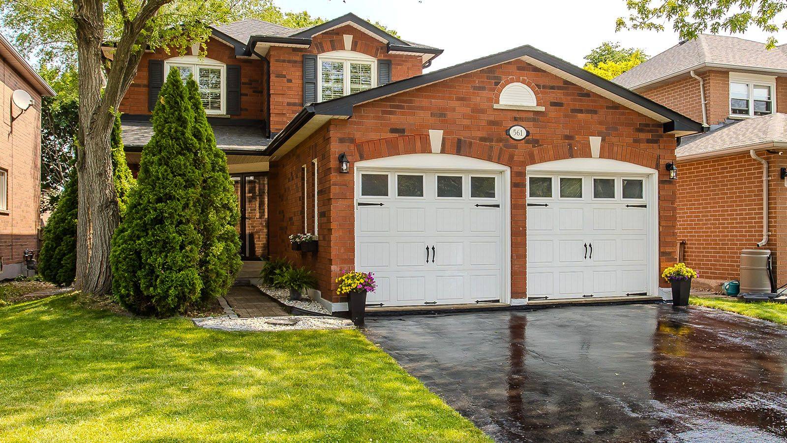 Burlington, ON L7L 6H6,561 Phoebe CRES