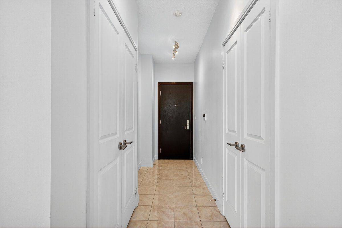 Mississauga, ON L4Z 0A5,80 Absolute AVE #2709