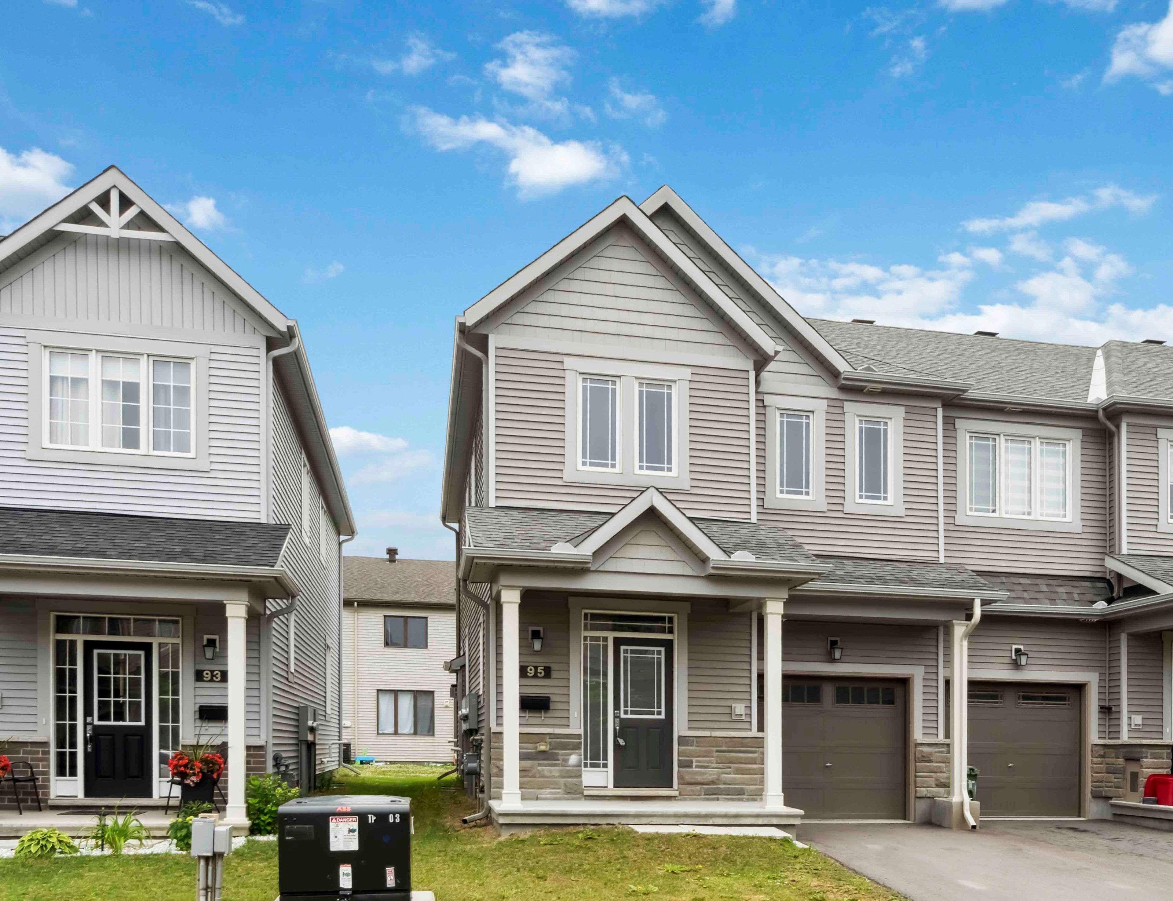 Barrhaven, ON K2J 6W1,95 Mesa DR