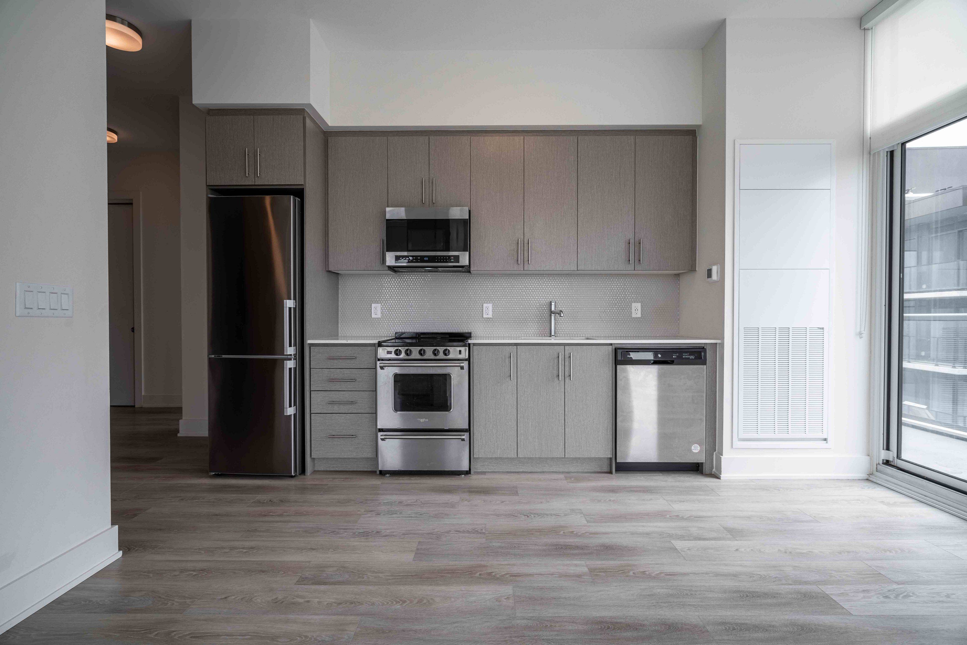 Hamilton, ON L8N 1B5,212 King William ST E #1410, Room Only