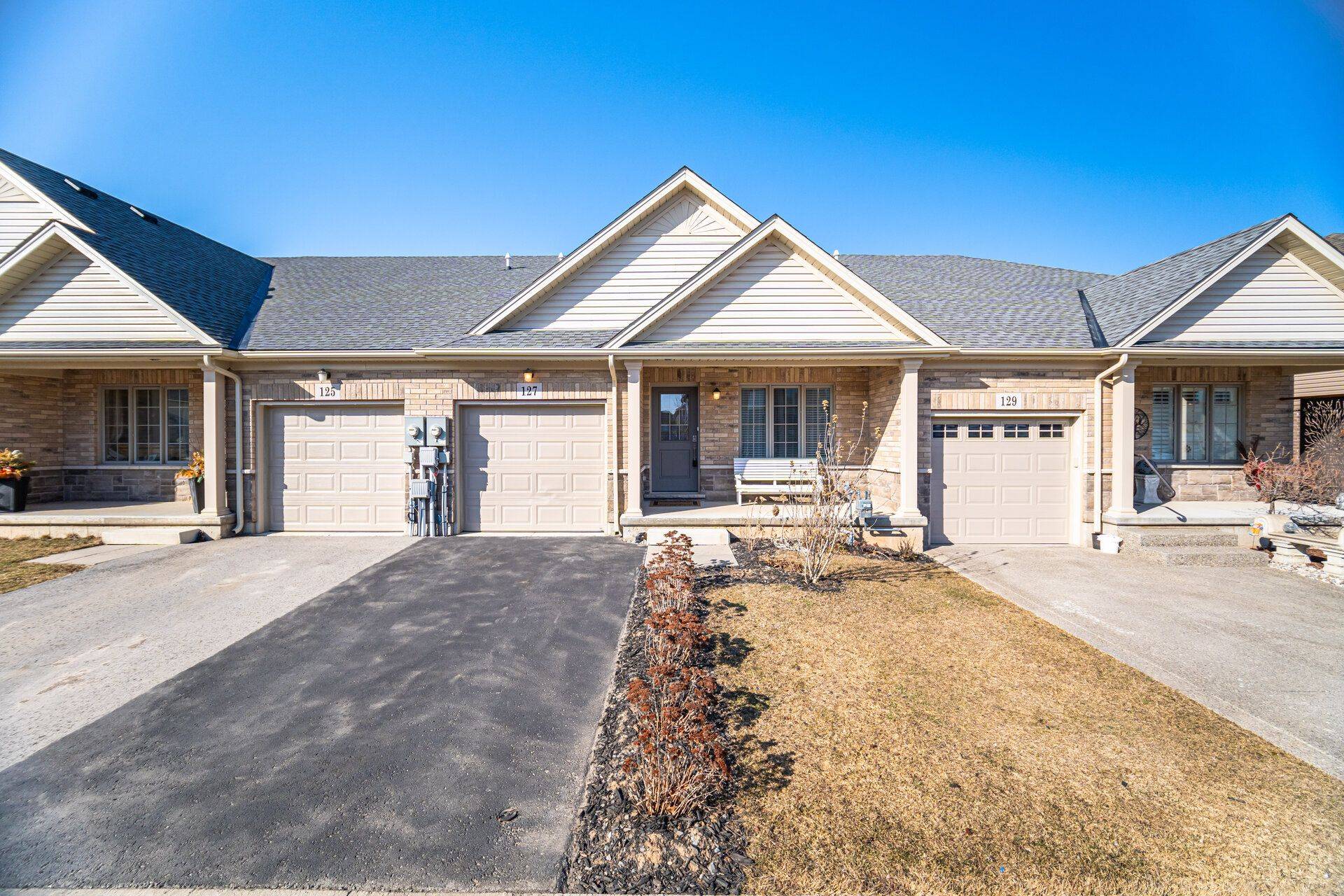Pelham, ON L0S 1E6,127 ACACIA RD