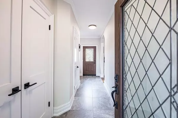 Mississauga, ON L5A 1G2,500 Chantenay DR