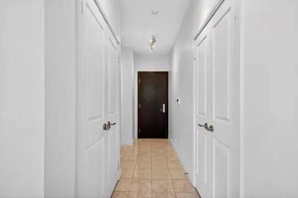 Mississauga, ON L4Z 0A5,80 Absolute AVE #2709