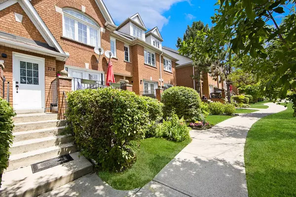 Toronto W04, ON M6L 3G4,178 Rory RD E #39