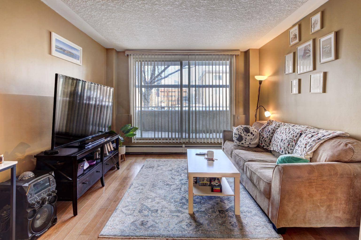Calgary, AB T2T 0K6,1129 Cameron AVE SW #103