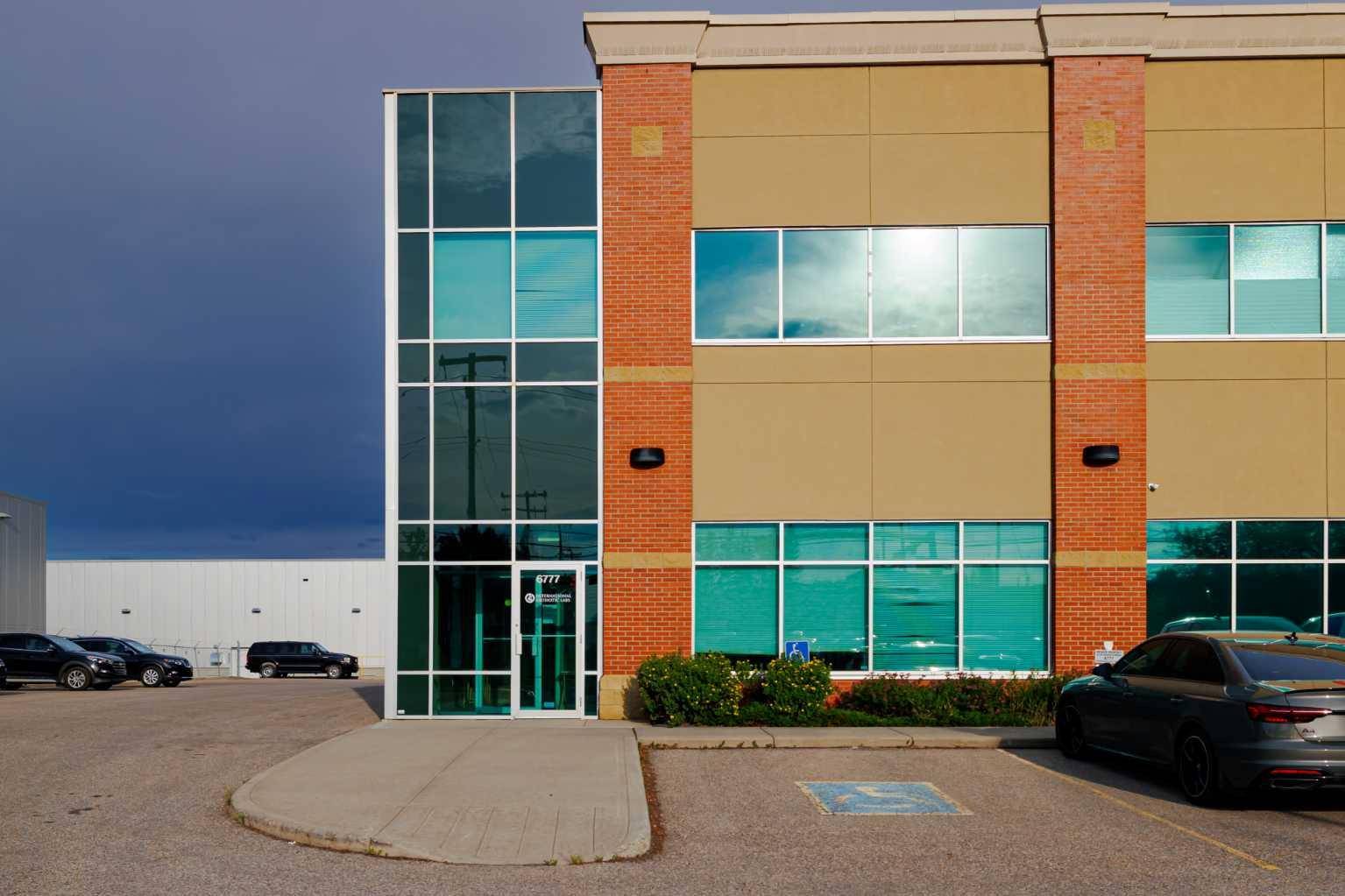 6777 Fairmount DR SE, Calgary, AB T2H 0X6