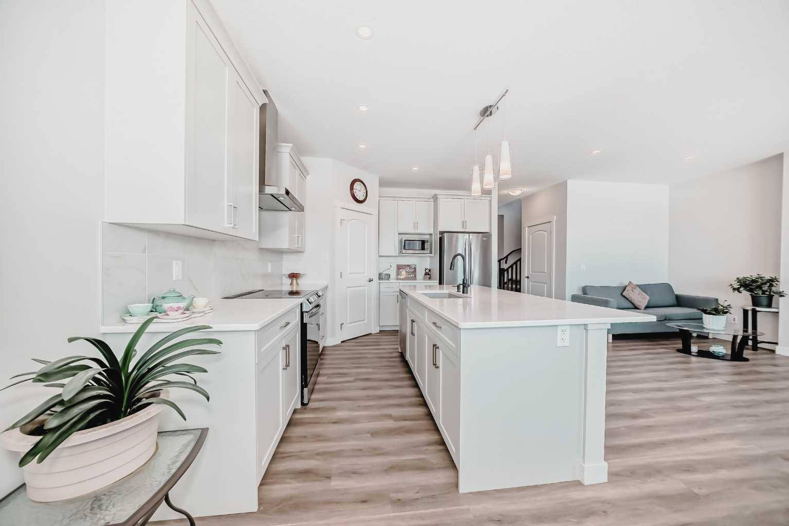 Calgary, AB T3P 1T5,153 Carringsby WAY NW