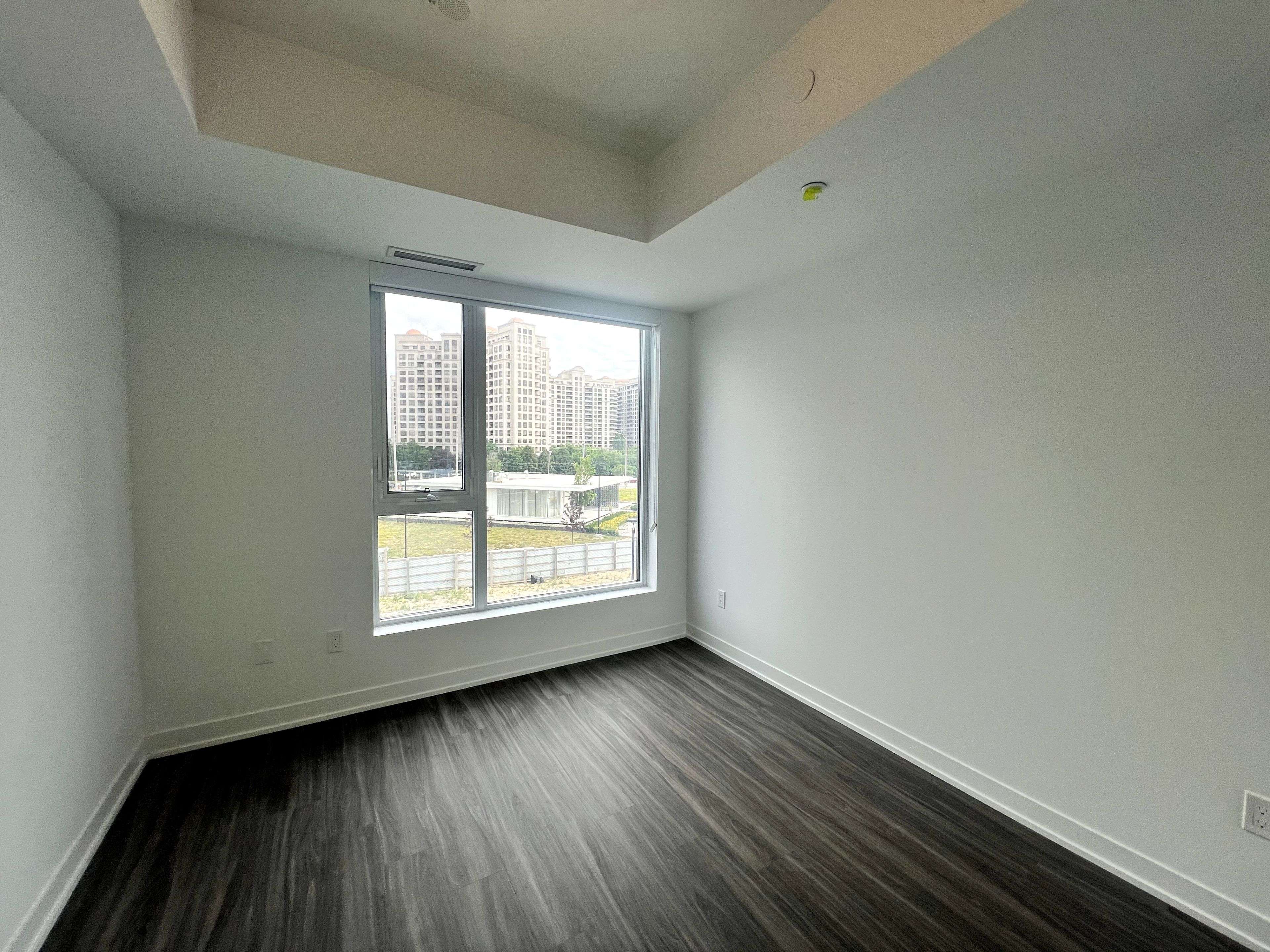 Vaughan, ON L4K 0R6,498 Caldari RD #335