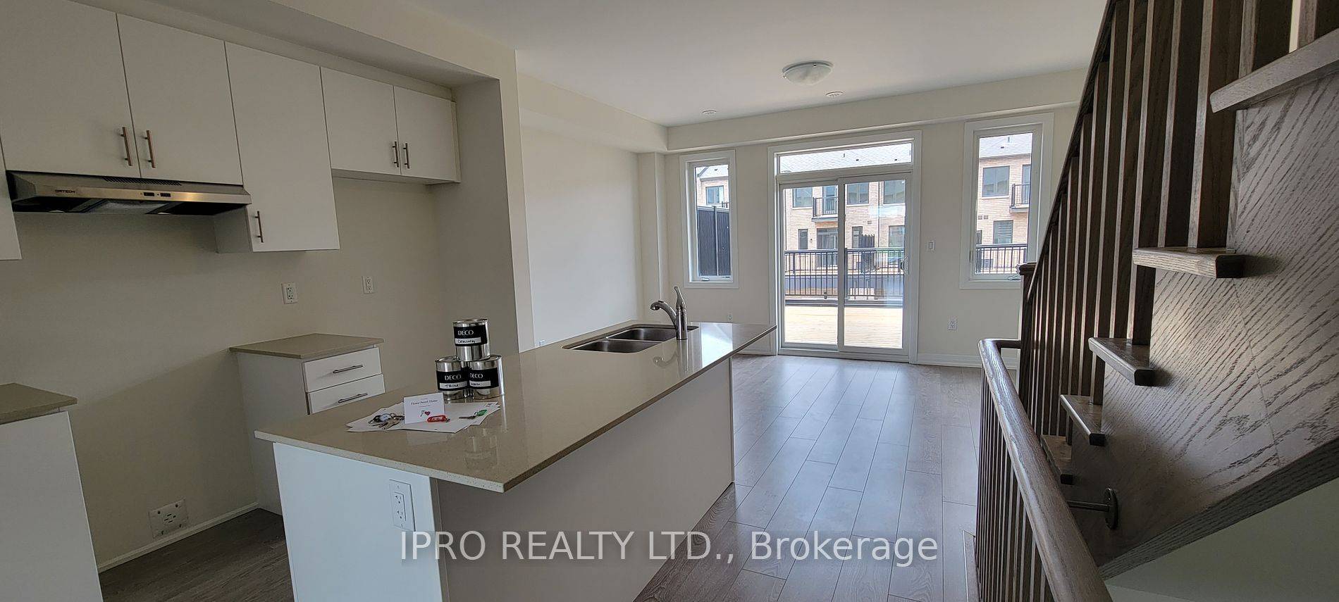 Barrie, ON L4N 5K7,31 Cherry Hill LN