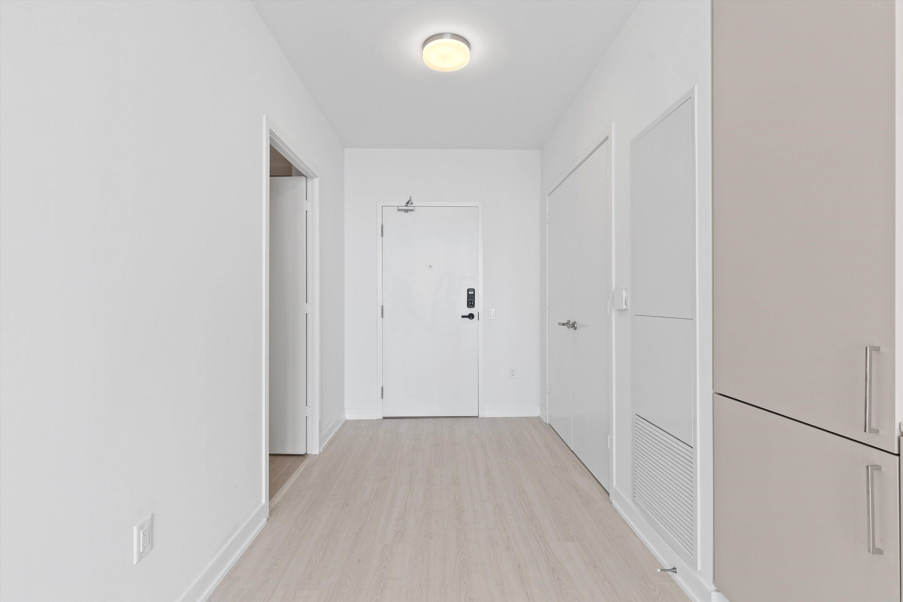 Mississauga, ON L5B 0M4,3883 Quartz RD #3712