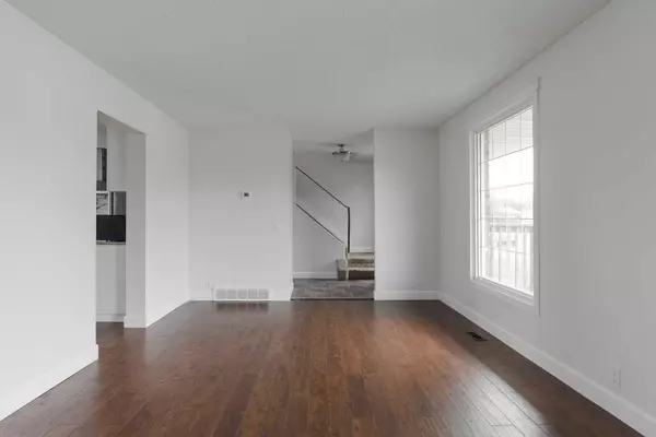 Fort Mcmurray, AB T9H3T1,163 Highfield ST