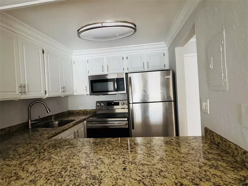 4848 NW 24th Ct #110, Lauderdale Lakes, FL 33313