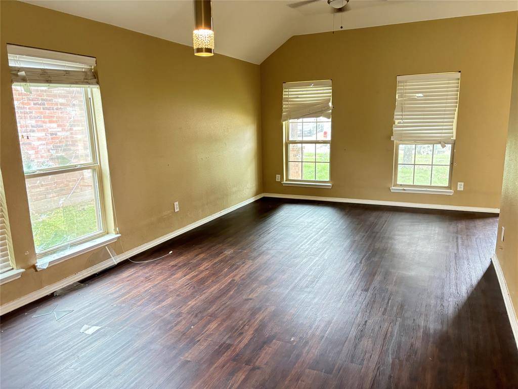 Fort Worth, TX 76140,10437 Manhassett Drive