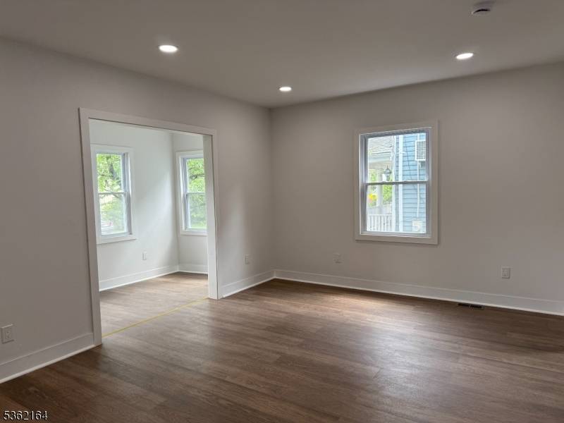 Montclair Twp., NJ 07042,186 Harrison Ave