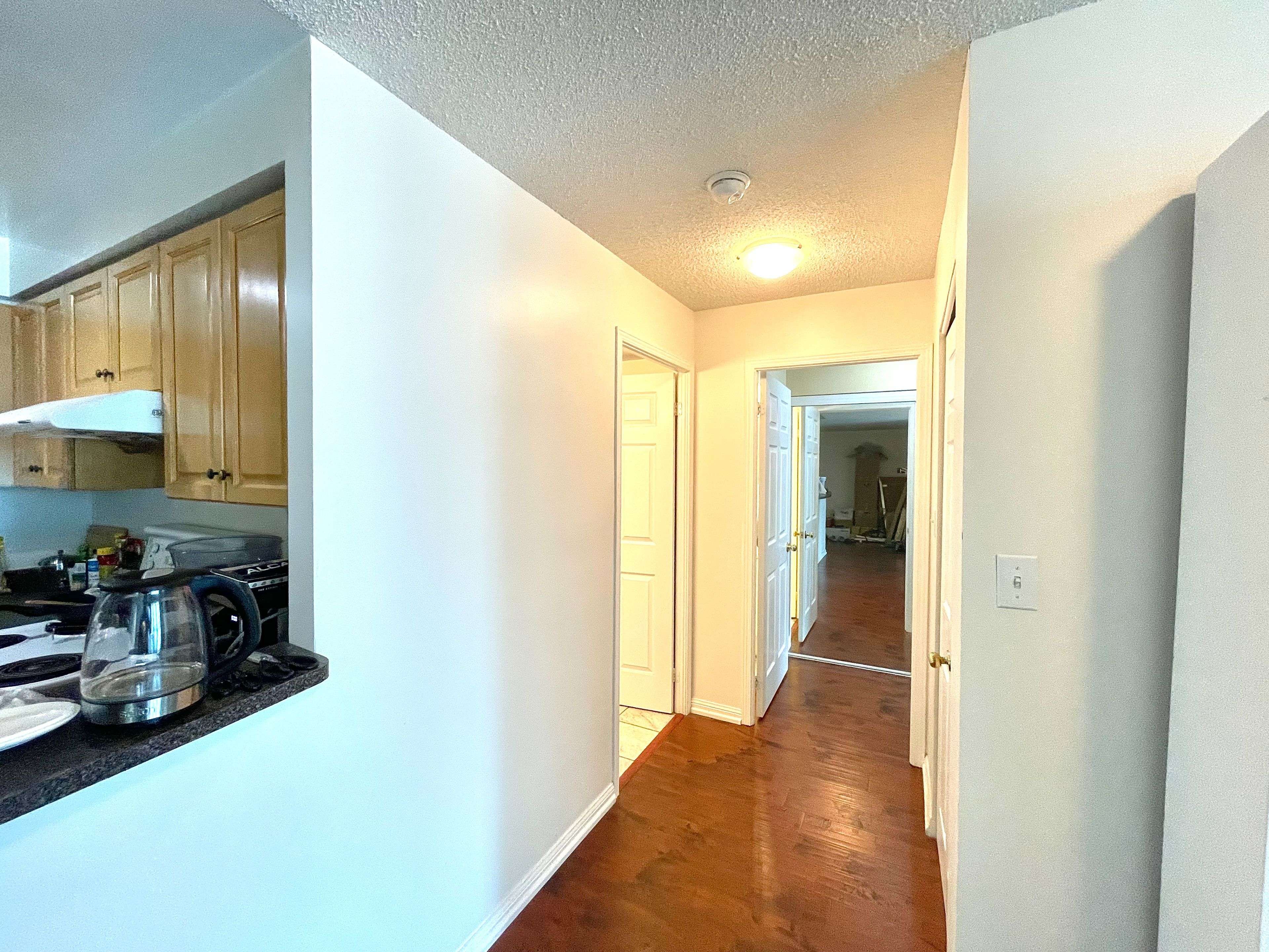 Toronto C07, ON M2N 6Z6,23 Lorraine DR #917