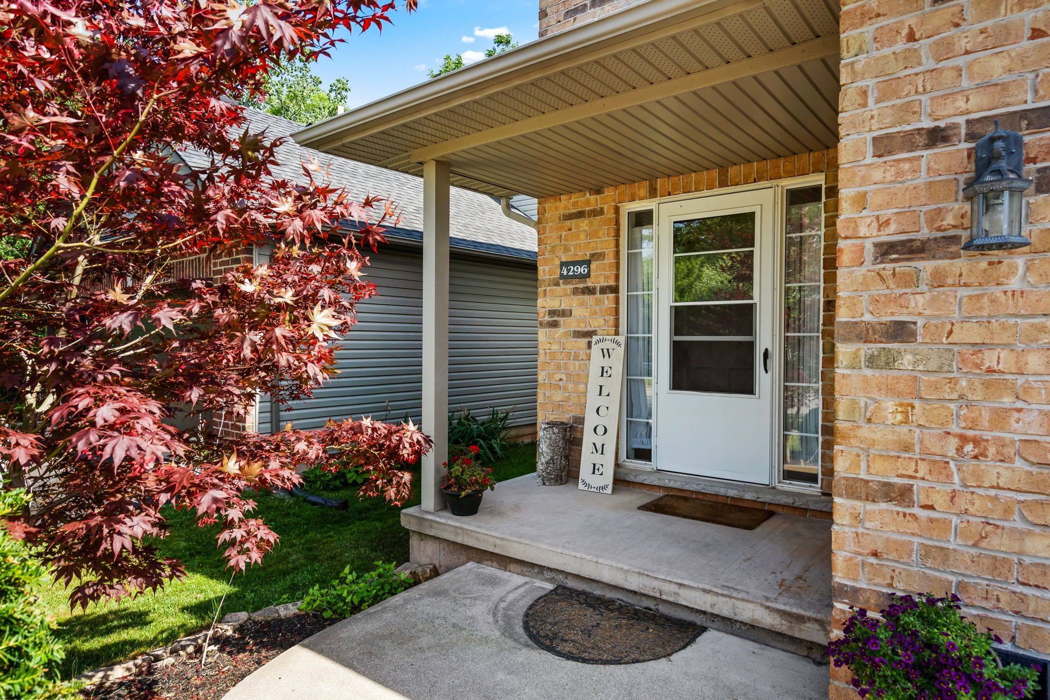 Lincoln, ON L3J 0P8,4296 Arejay AVE