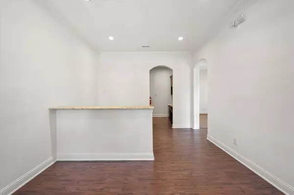 Mansfield, TX 76063,210 S Walnut Creek Drive #100