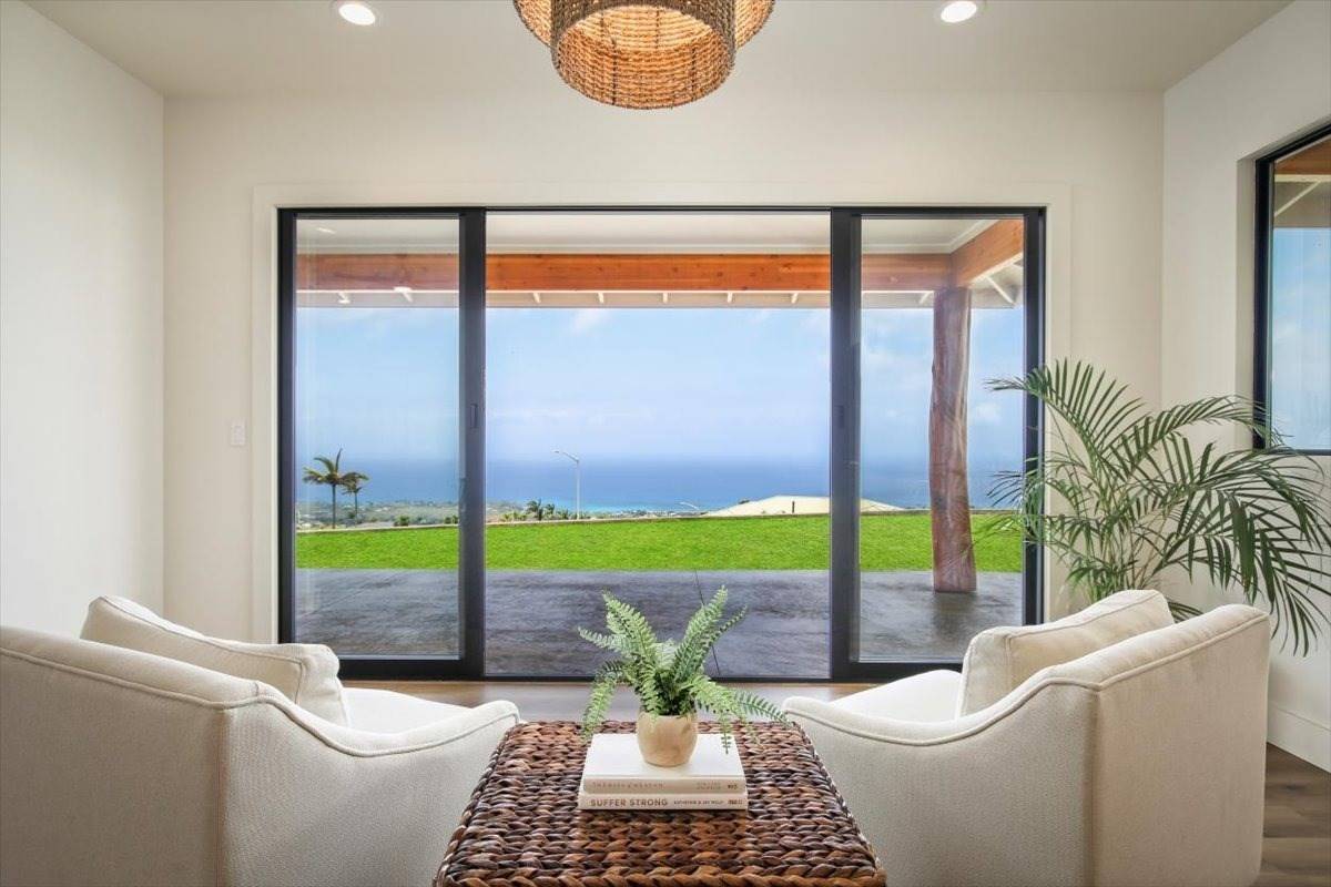 Kailua Kona, HI 96740,76-4306 LIHOLIHO PLACE