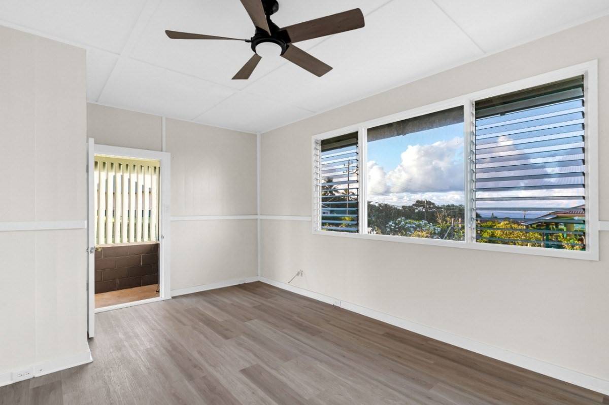 Kapaau, HI 96755,54-2438 KYNNERSLEY RD
