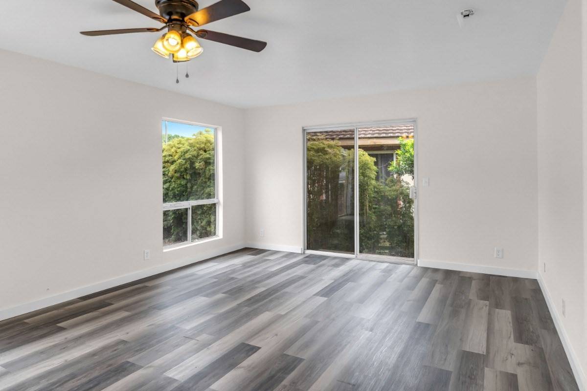 Kailua-kona, HI 96740,74-5150 PUUOLOKAA PL