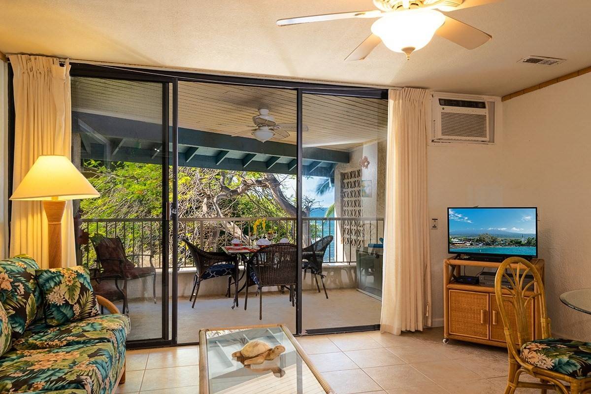 Kailua-kona, HI 96740,75-5888 ALII DR