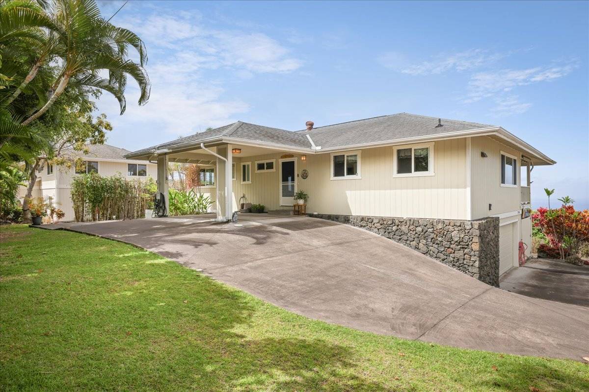 Kailua-kona, HI 96725,77-141 KALANIUKA ST #1