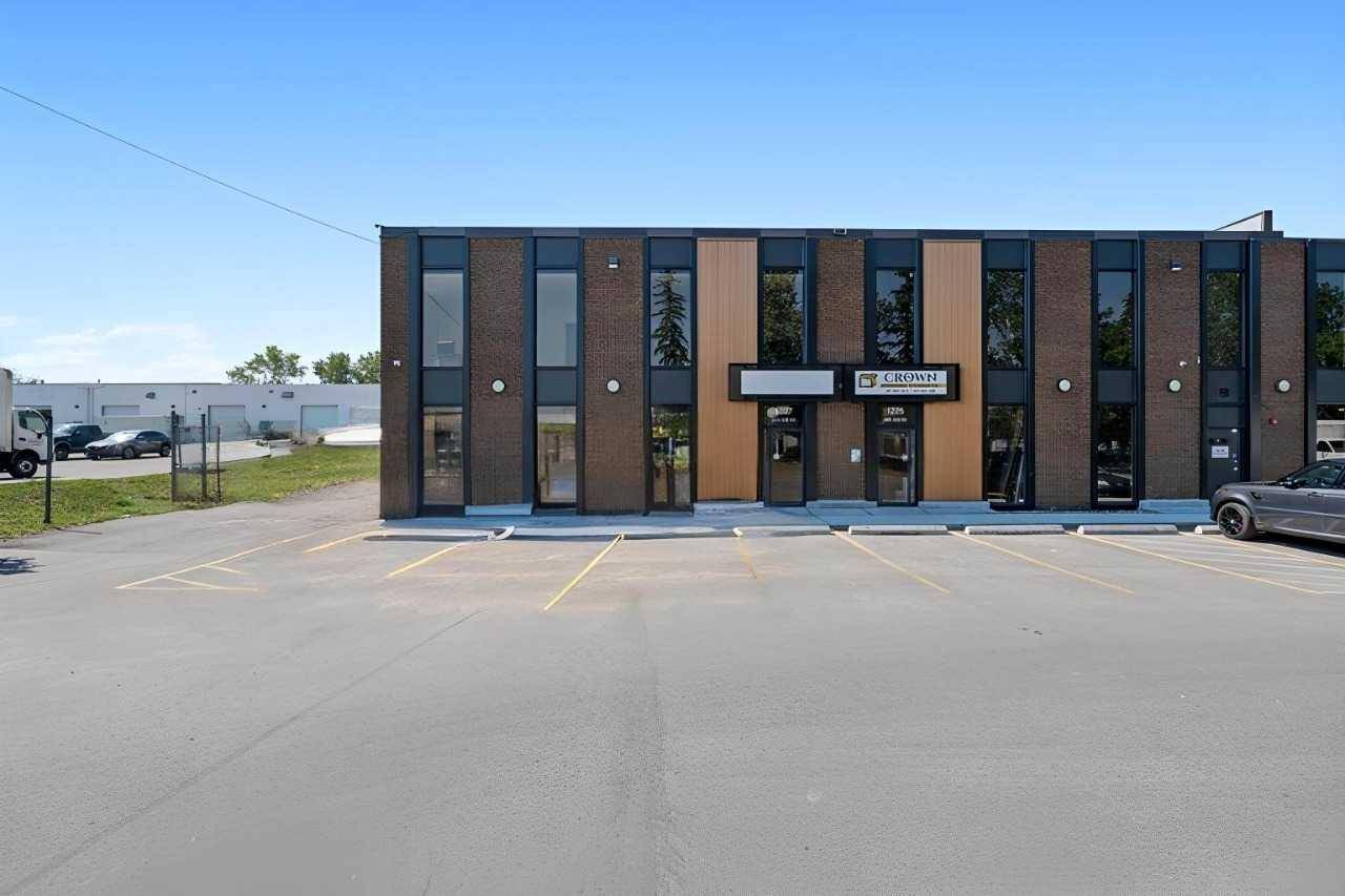 Calgary, AB T2T 2J3,1227 38 AVE Northeast