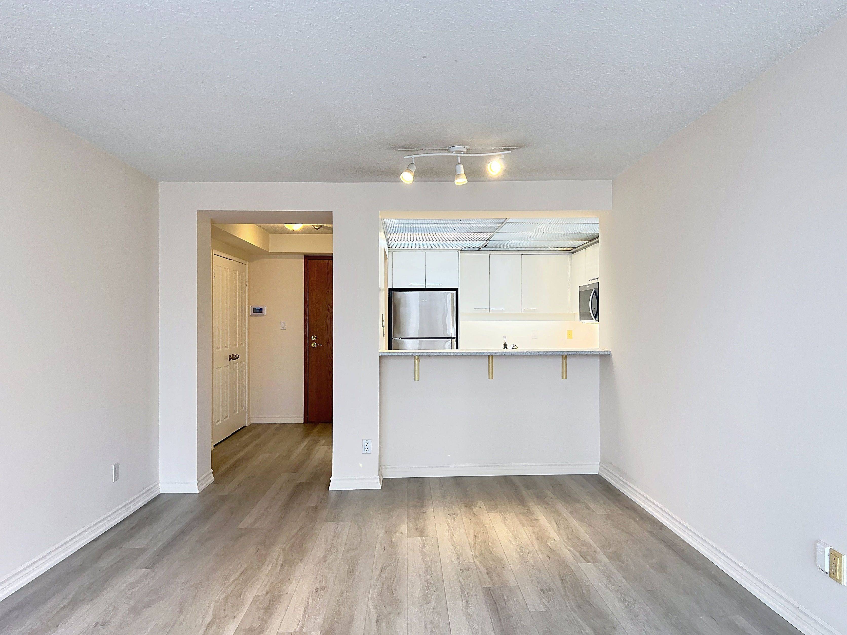 Toronto C14, ON M2N 6P5,18 Hollywood AVE #1708