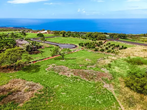 Kealakekua, HI 96750,81-6460 LAUKAPALILI WY