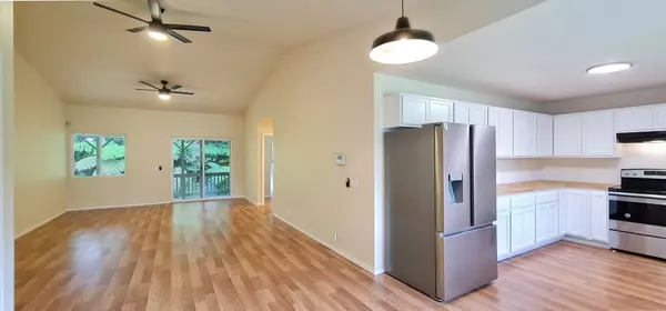 Volcano, HI 96785,18-4103 HOHIU ST