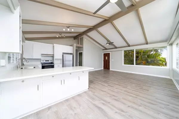 Hilo, HI 96720,115 S WILDER RD